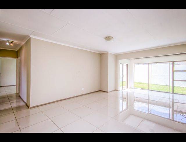 3 BEDROOM TOWNHOUSE RENTED IN RADIOKOP